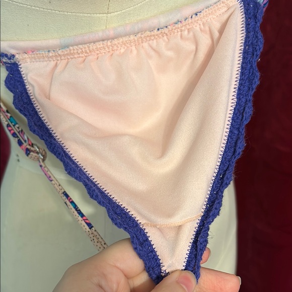 Xhilaration Purple and Pink Bikini Top with Triangle Cut - Picture 5 of 5